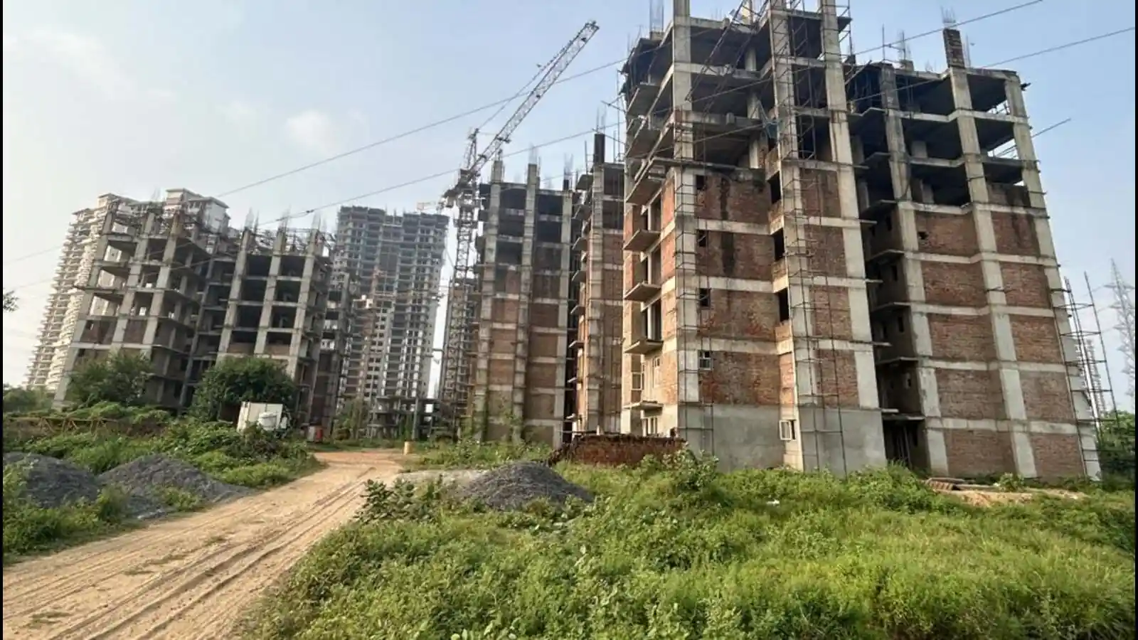 Why Homebuyers Prefer New Launches Over Existing Properties